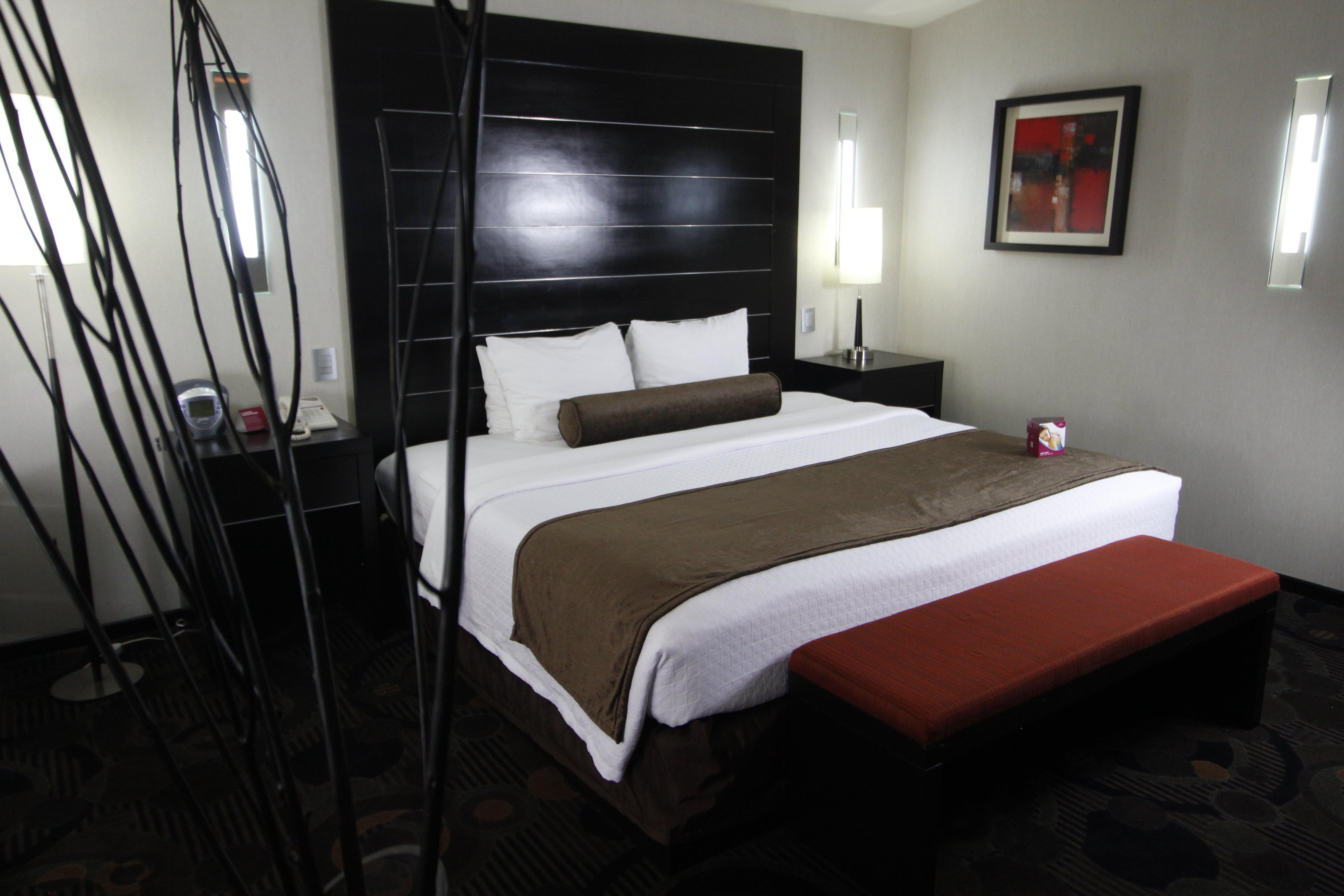 Crowne Plaza Toluca - Lancaster By Ihg Hotel Exterior photo