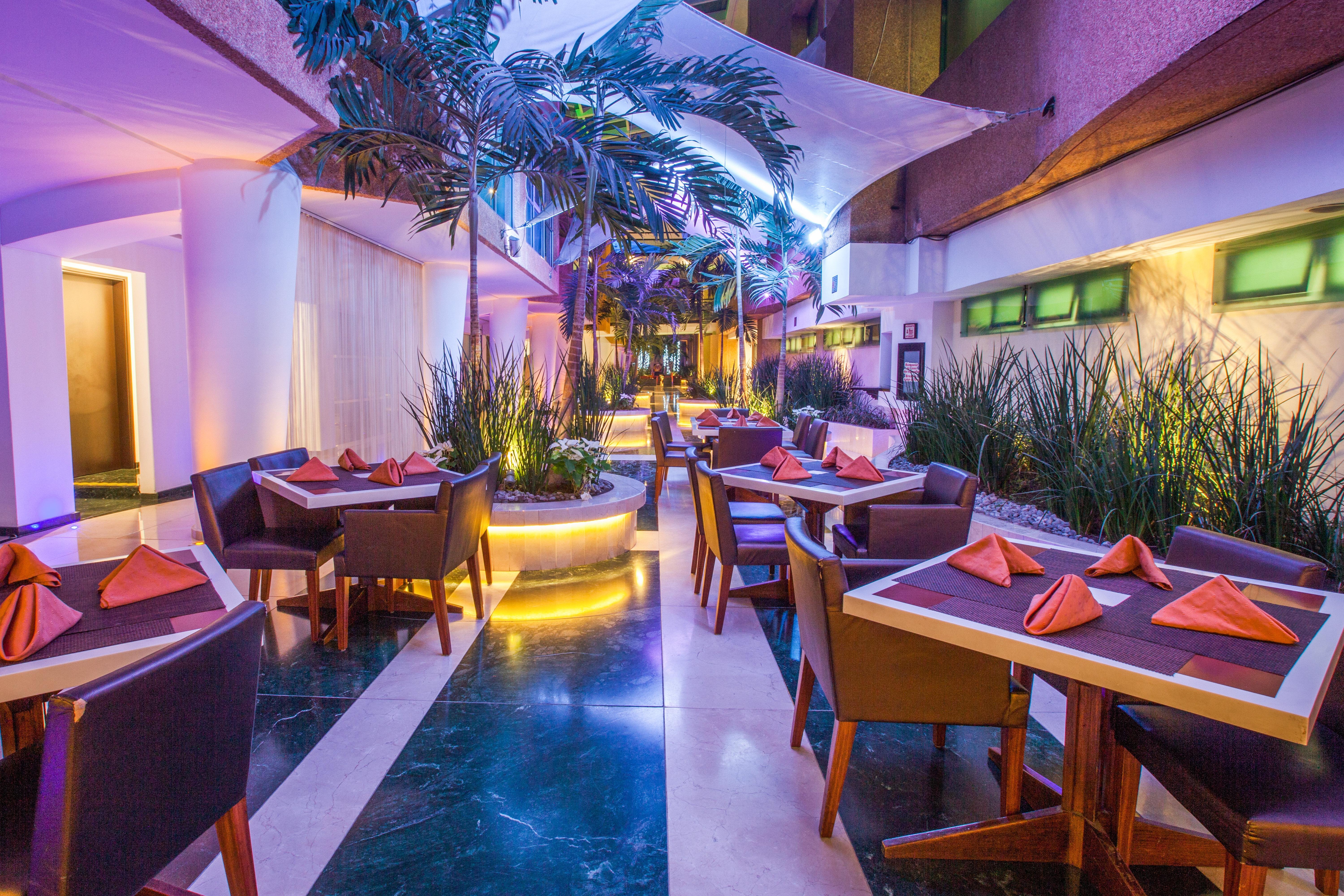 Crowne Plaza Toluca - Lancaster By Ihg Hotel Exterior photo