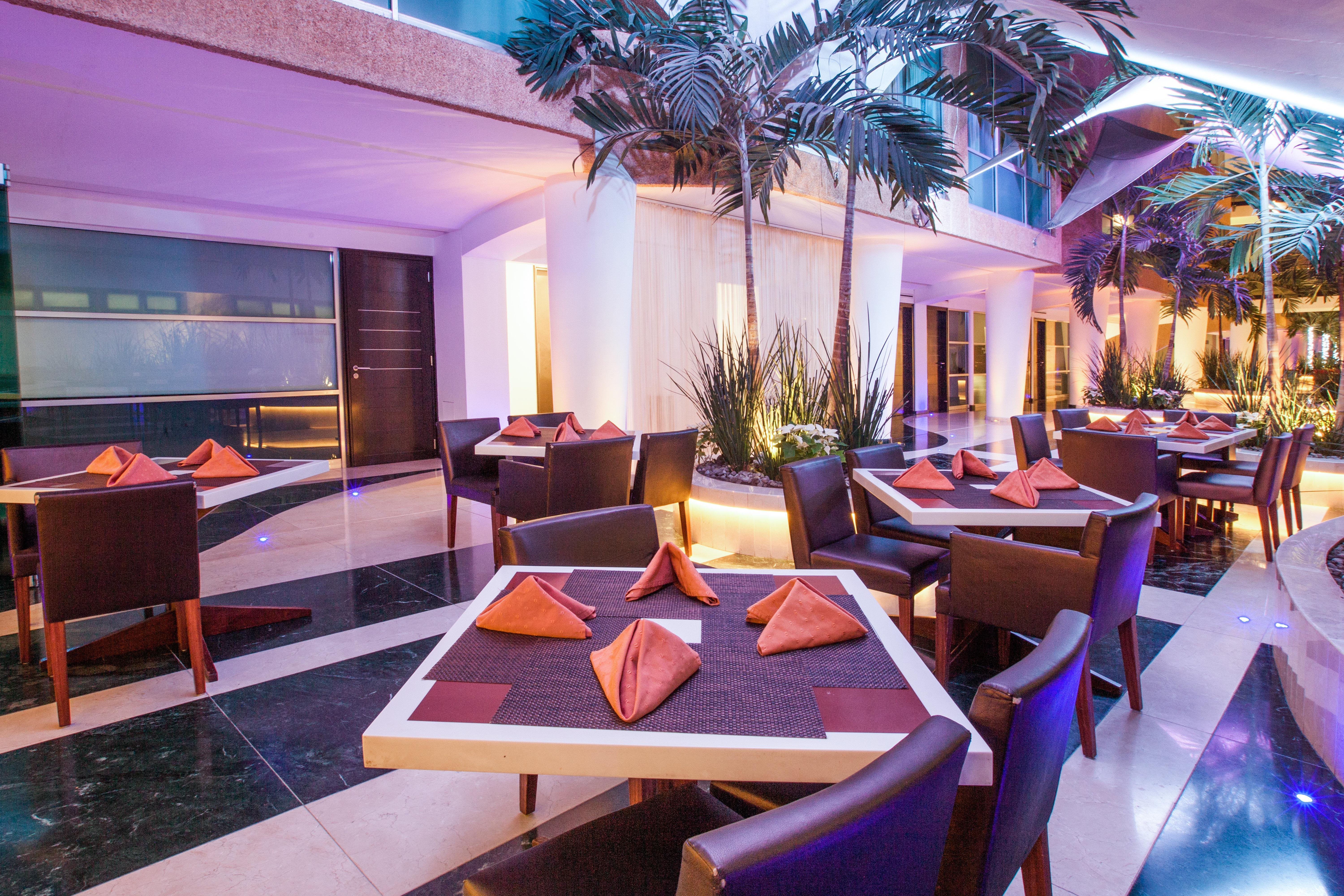Crowne Plaza Toluca - Lancaster By Ihg Hotel Exterior photo