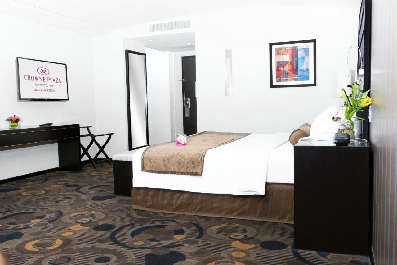 Crowne Plaza Toluca - Lancaster By Ihg Hotel Room photo